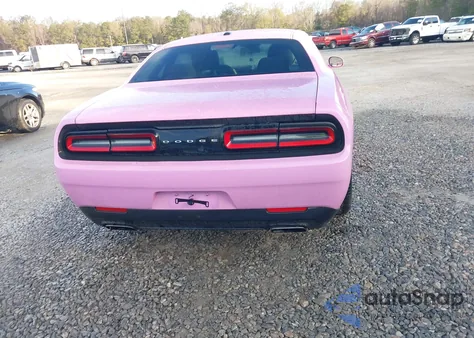 2016 Dodge Challenger Sxt z USA, uszkodzony, nr VIN 2C3CDZAG4GH171653